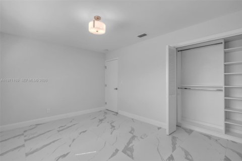 House in Boca Raton, Florida 4 bedrooms, 195.19 sq.m. № 2032732 - photo 27