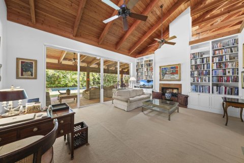 House in Palm Beach, Florida 4 bedrooms, 611.85 sq.m. № 2262224 - photo 29