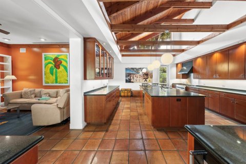 House in Palm Beach, Florida 4 bedrooms, 611.85 sq.m. № 2262224 - photo 22