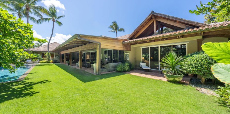 House in Palm Beach, Florida 4 bedrooms, 611.85 sq.m. № 2262224
