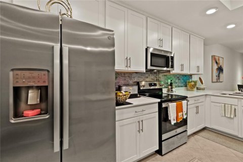 Condo in Punta Gorda, Florida, 2 bedrooms in BABCOCK NATIONAL № 2387635 - photo 14
