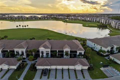 Condo in Punta Gorda, Florida, 2 bedrooms in BABCOCK NATIONAL  № 2387635
