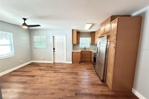 Apartamento en alquiler en Tampa, Florida, 2 dormitorios, 69.86 m2 № 1870669 - foto 7