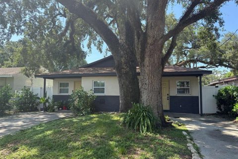 Apartamento en alquiler en Tampa, Florida, 2 dormitorios, 69.86 m2 № 1870669 - foto 2