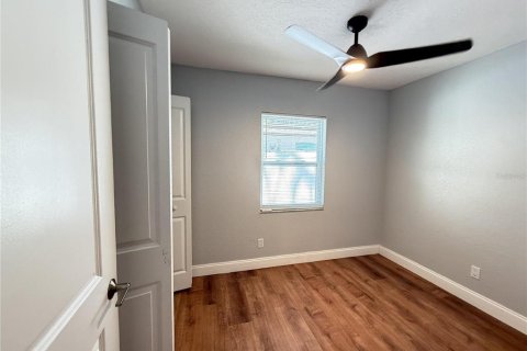 Apartamento en alquiler en Tampa, Florida, 2 dormitorios, 69.86 m2 № 1870669 - foto 10