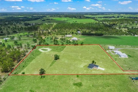 House in Morriston, Florida 3 bedrooms, 162.58 sq.m. № 2202192 - photo 3