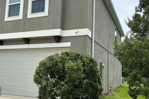 House in Tampa, Florida 5 bedrooms, 241.36 sq.m. № 1837069 - photo 20