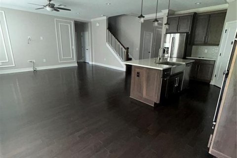 House in Tampa, Florida 5 bedrooms, 241.36 sq.m. № 1837069 - photo 8