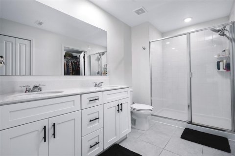 House in Edgewater, Florida 3 bedrooms, 143.07 sq.m. № 1652378 - photo 17