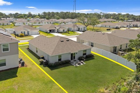 House in Edgewater, Florida 3 bedrooms, 143.07 sq.m. № 1652378 - photo 3