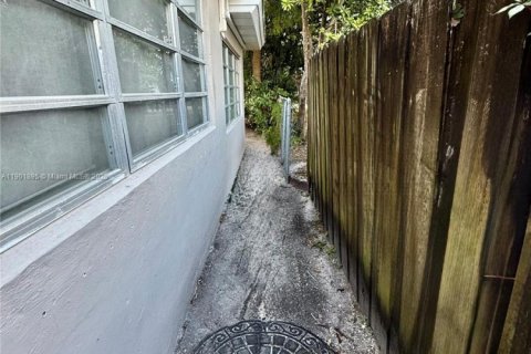 Casa en venta en Hollywood, Florida, 3 dormitorios, 205.96 m2 № 1954955 - foto 25