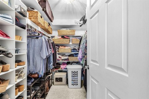 House in Cape Coral, Florida 2 bedrooms № 1971855 - photo 24