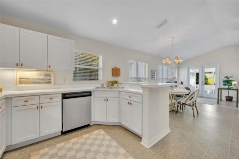 Villa ou maison à vendre à Mount Dora, Floride: 2 chambres, 140.75 m2 № 1881271 - photo 18