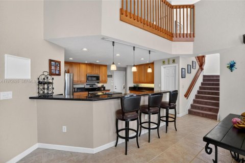 House in Miramar, Florida 5 bedrooms, 344.39 sq.m. № 2042277 - photo 27