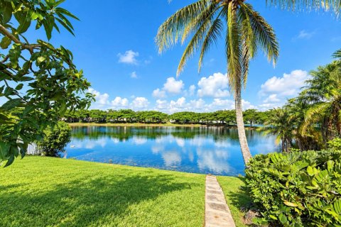 Villa ou maison à vendre à Pembroke Pines, Floride: 4 chambres, 263.75 m2 № 2387070 - photo 5