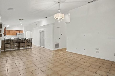 Casa en venta en Orlando, Florida, 4 dormitorios, 198.81 m2 № 2239689 - foto 12