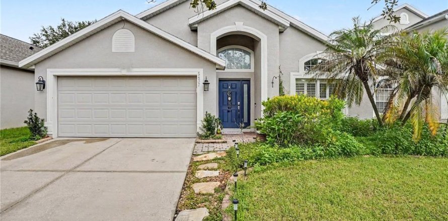 Casa en Orlando, Florida 4 dormitorios, 198.81 m2 № 2239689