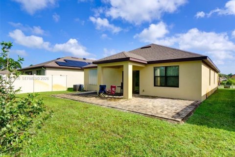 Casa en alquiler en Palm Bay, Florida, 4 dormitorios № 2050187 - foto 25