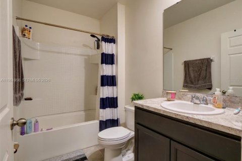 Casa en alquiler en Palm Bay, Florida, 4 dormitorios № 2050187 - foto 21