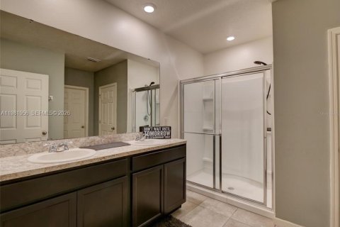 Casa en alquiler en Palm Bay, Florida, 4 dormitorios № 2050187 - foto 19