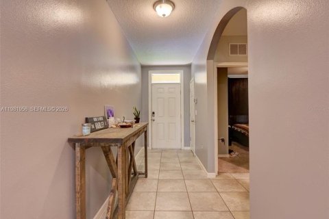 Casa en alquiler en Palm Bay, Florida, 4 dormitorios № 2050187 - foto 6