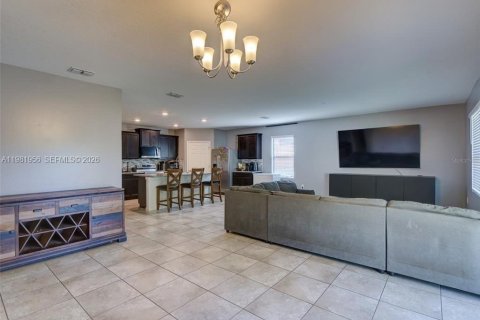 Casa en alquiler en Palm Bay, Florida, 4 dormitorios № 2050187 - foto 7