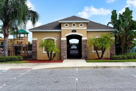 Casa en alquiler en Palm Bay, Florida, 4 dormitorios № 2050187 - foto 27