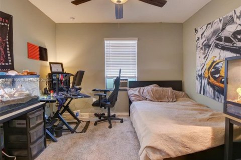 Casa en alquiler en Palm Bay, Florida, 4 dormitorios № 2050187 - foto 22