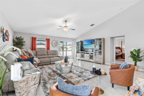Villa ou maison à vendre à Riverview, Floride: 4 chambres, 226.59 m2 № 1566778 - photo 13