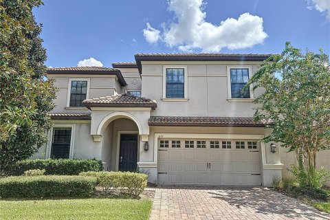 House in Davenport, Florida 8 bedrooms, 363.15 sq.m. № 2137426