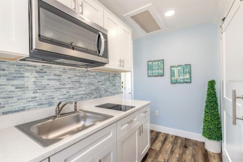 Hôtel, hôtellerie à vendre à Flagler Beach, Floride: 159.05 m2 № 1831830 - photo 21