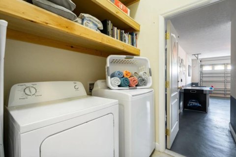 Casa en venta en Davenport, Florida, 4 dormitorios, 177.91 m2 № 1915478 - foto 26