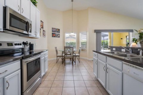 Casa en venta en Davenport, Florida, 4 dormitorios, 177.91 m2 № 1915478 - foto 9