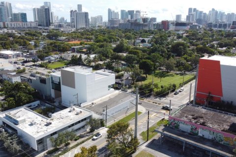 Terreno en venta en Miami, Florida № 1862217 - foto 7