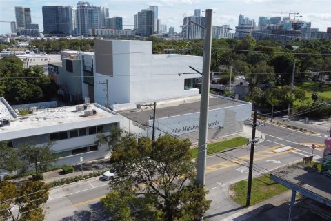 Terreno en venta en Miami, Florida № 1862217 - foto 24