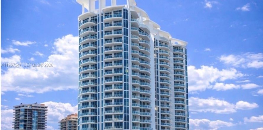 Кондоминиум с 1 спальней в Майами-Бич, Флорида № 2020741