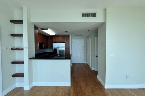 Купить кондоминиум в Майами-Бич, Флорида 1 спальня, 76.09м2, № 2020741 - фото 10