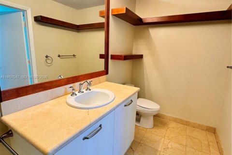 Купить кондоминиум в Майами-Бич, Флорида 1 спальня, 76.09м2, № 2020741 - фото 17