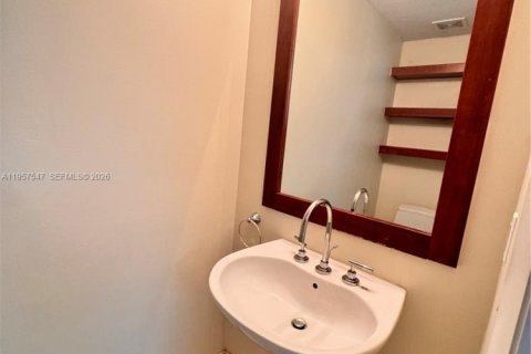 Купить кондоминиум в Майами-Бич, Флорида 1 спальня, 76.09м2, № 2020741 - фото 28