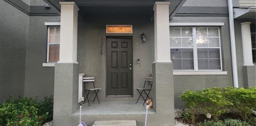 Adosado en Orlando, Florida 3 dormitorios, 130.16 m2 № 1905150