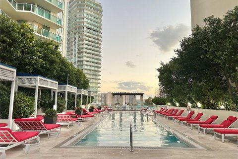 Condominio en alquiler en Sunny Isles Beach, Florida, 3 dormitorios, 134.43 m2 № 1993759 - foto 13