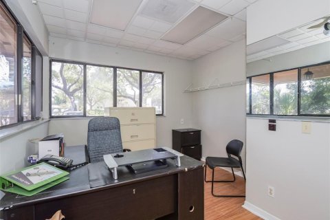 Immobilier commercial à louer à Vero Beach, Floride: 294.31 m2 № 2166346 - photo 24