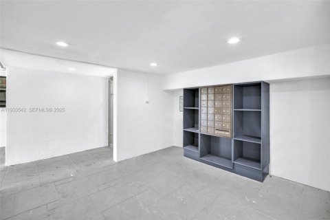 Apartamento en alquiler en Miami, Florida, 2 dormitorios, 62.89 m2 № 1991247 - foto 14