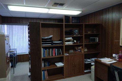 Commercial property in Saint Petersburg, Florida 255.48 sq.m. № 2105767 - photo 5