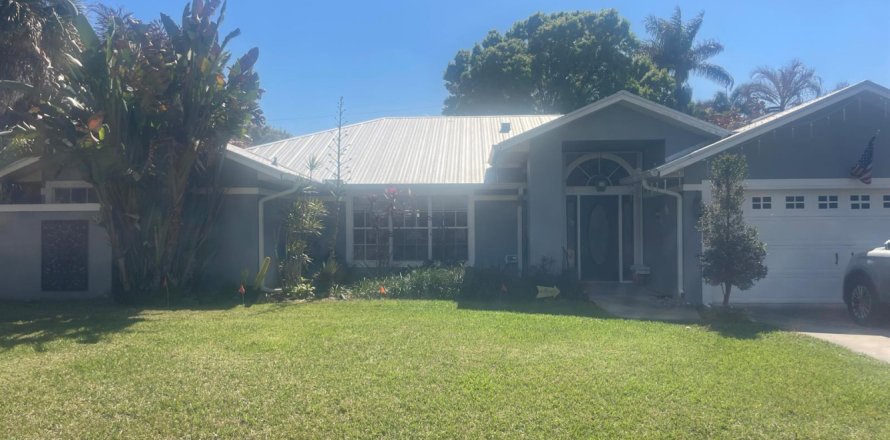 Villa ou maison à Stuart, Floride 3 chambres, 183.95 m2 № 2245474