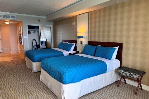 Condo in Sunny Isles Beach, Florida  № 1864974 - photo 8
