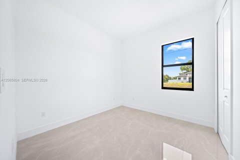 Casa en venta en Lehigh Acres, Florida, 3 dormitorios № 2278772 - foto 24