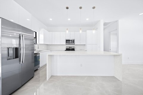 Casa en venta en Lehigh Acres, Florida, 3 dormitorios № 2278772 - foto 10