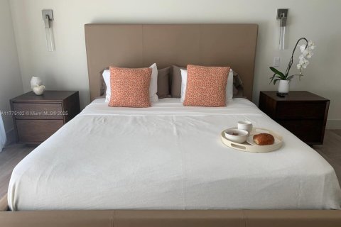 Купить кондоминиум в Холливуд, Флорида 1 спальня, 75.99м2, № 1980272 - фото 14