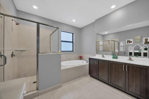 Villa ou maison à vendre à Homestead, Floride: 4 chambres, 239.59 m2 № 2170121 - photo 26